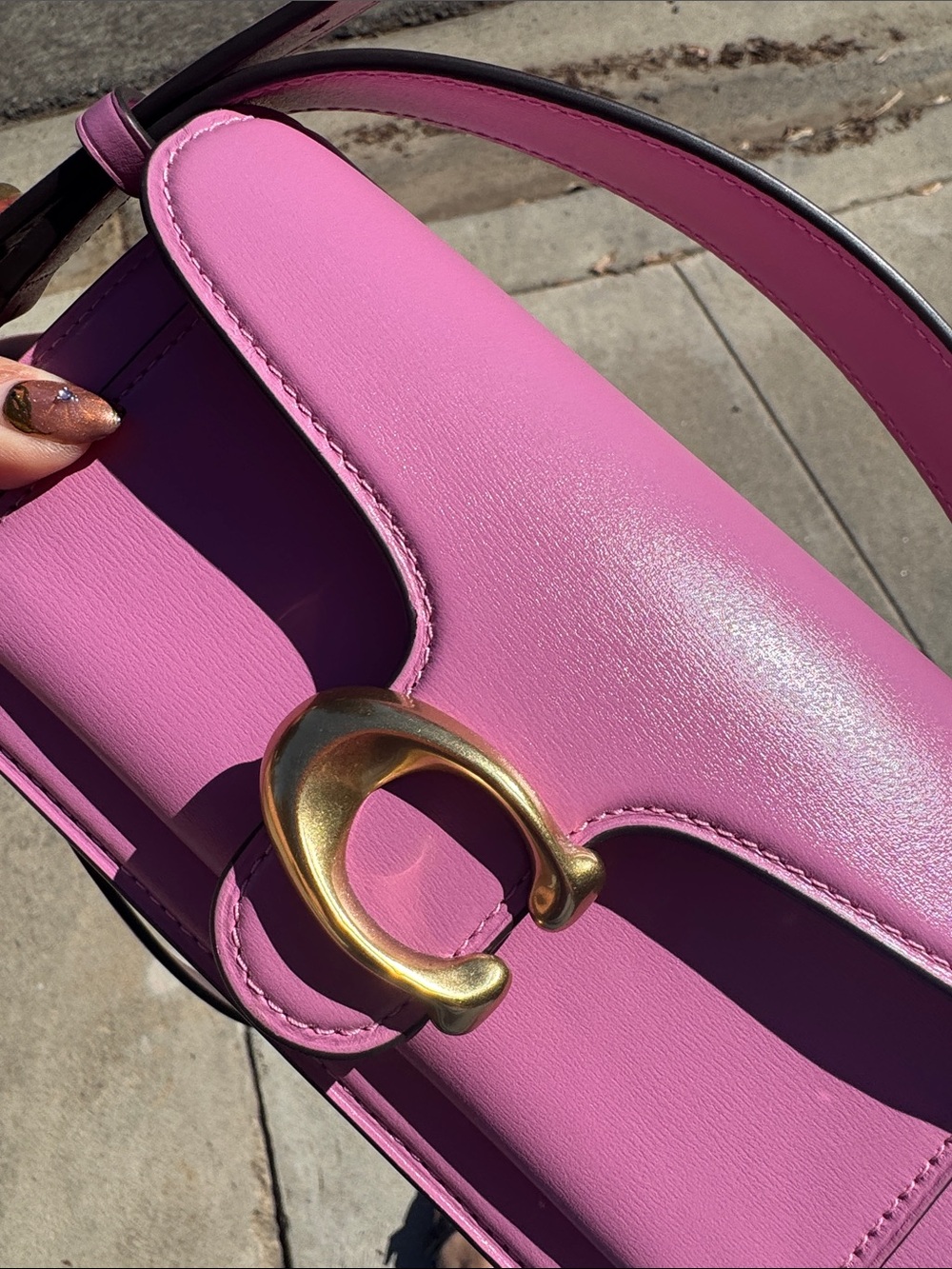 ๐ Coach Fuchsia Pink Leather Small Tabby 20- Gold C-Clasp. Like ๐ - Picture 11 of 13